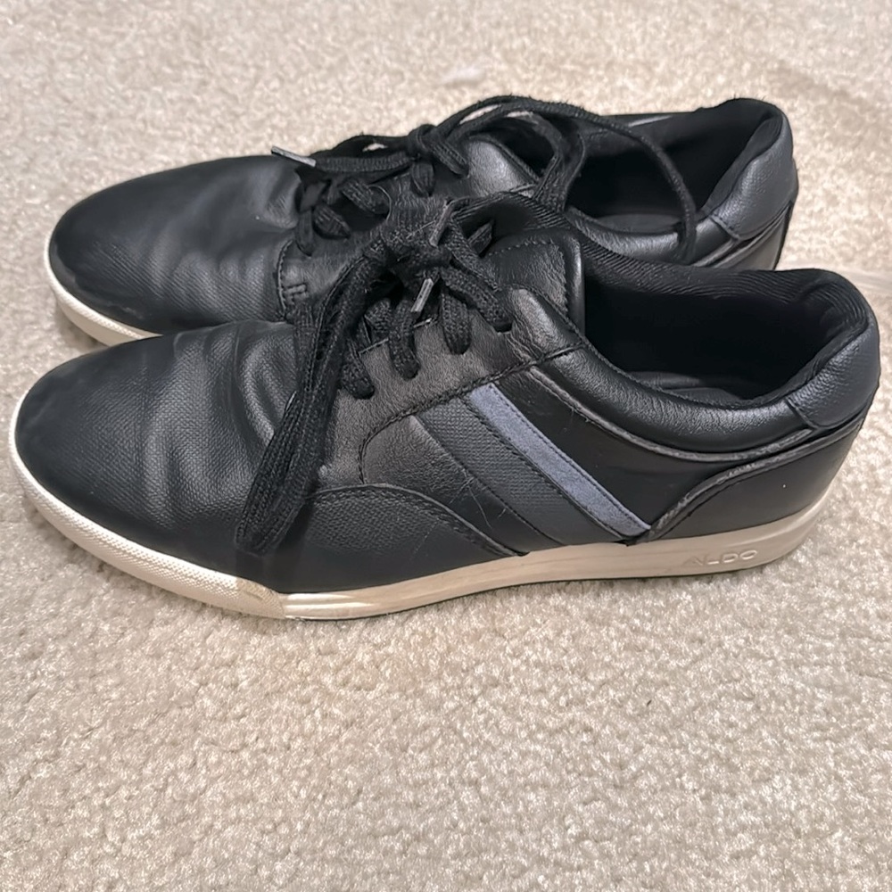 Black Aldo size 8
